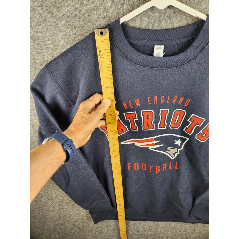 New England Patriots Sweatshirt Men's Large NFL Football Crewneck Pullover Navy - Picture 5 of 12